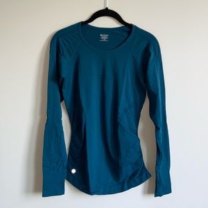 Athleta Long Sleeve Top SIZE S